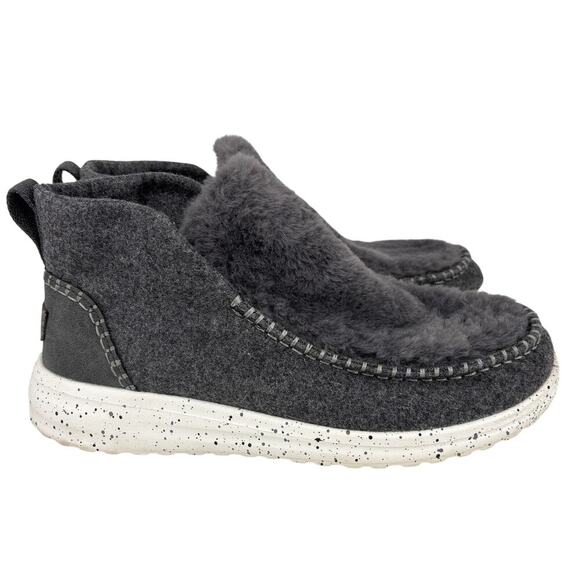 Hey Dude Womens Denny Bootie Loafer Size EU 41 Gray Faux Fur Felted Slip On - Picture 1 of 11